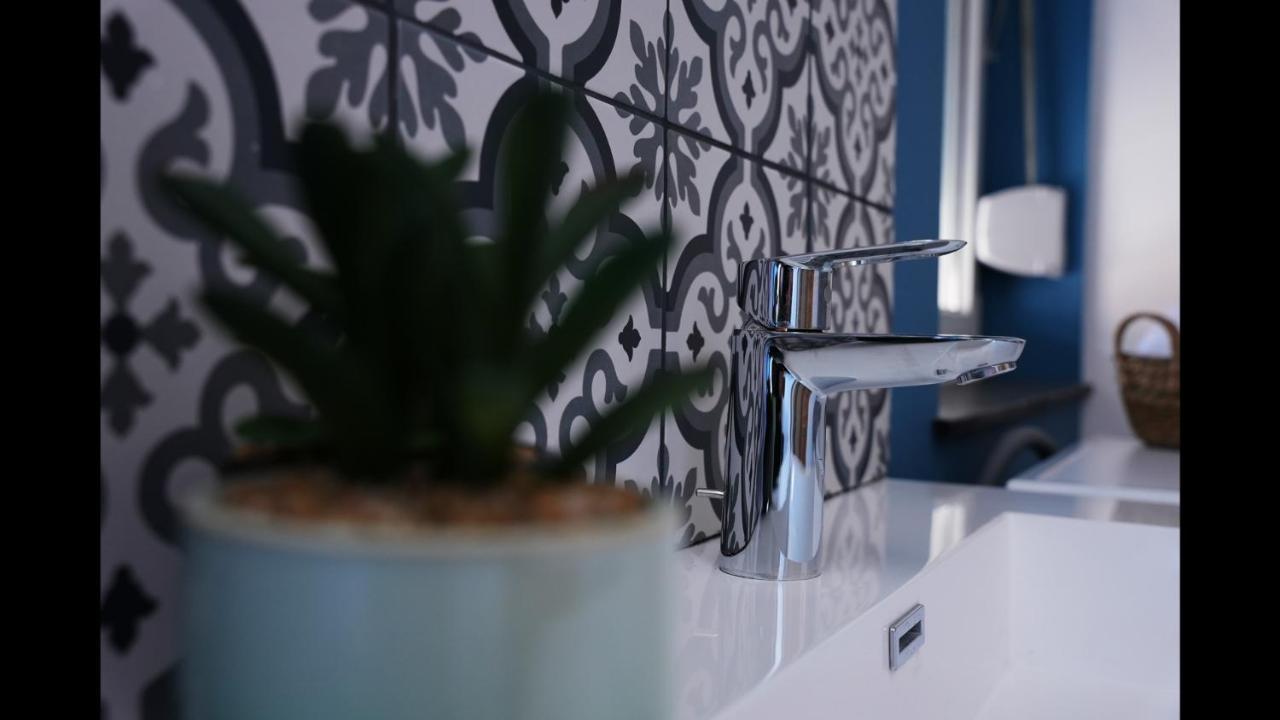 Les Charmes De Liege Apartman Valenciennes Kültér fotó