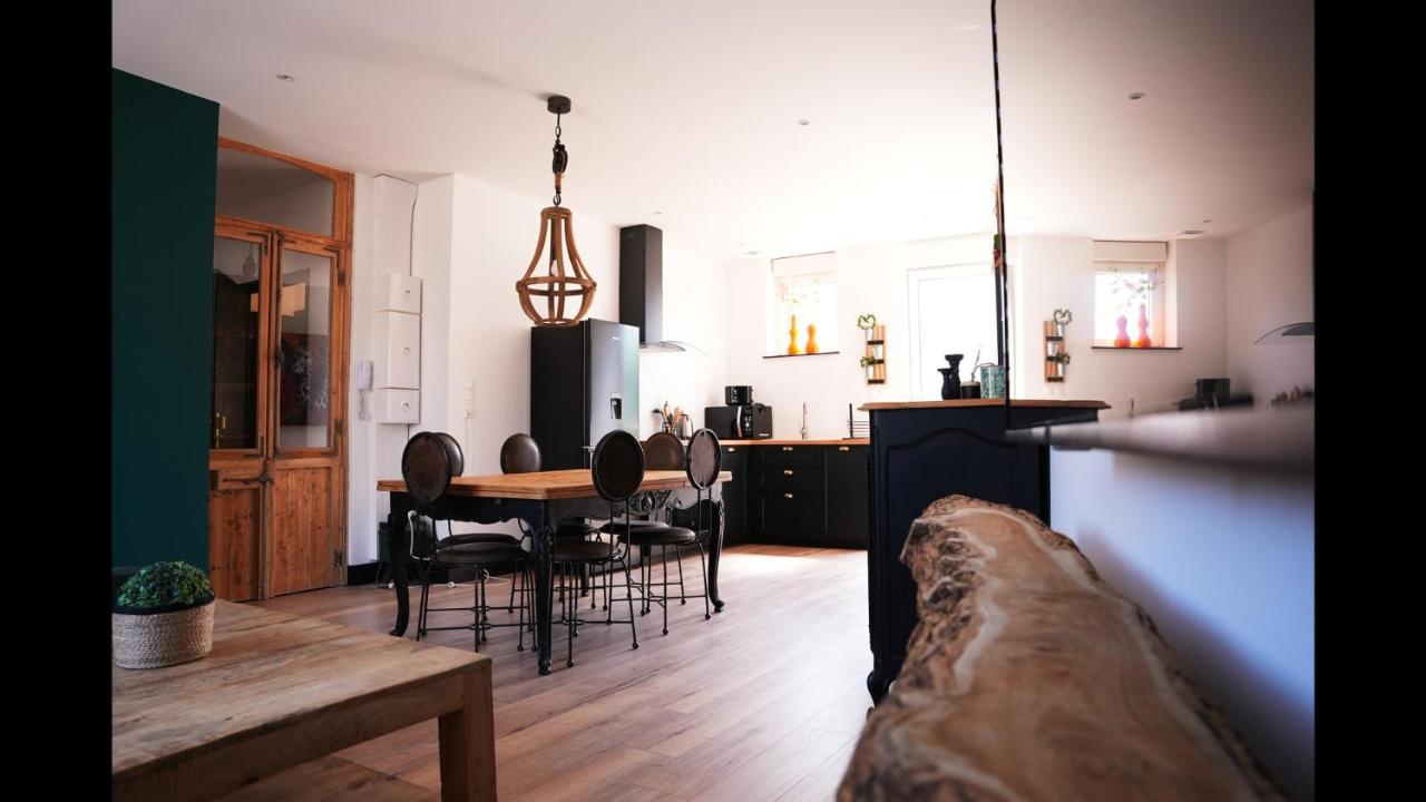Les Charmes De Liege Apartman Valenciennes Kültér fotó